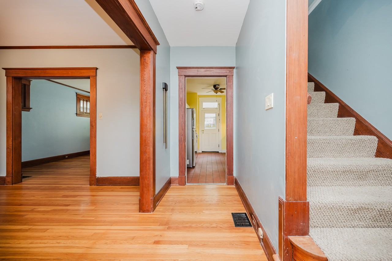 3075 Markbreit Avenue - Photo 2 of 15