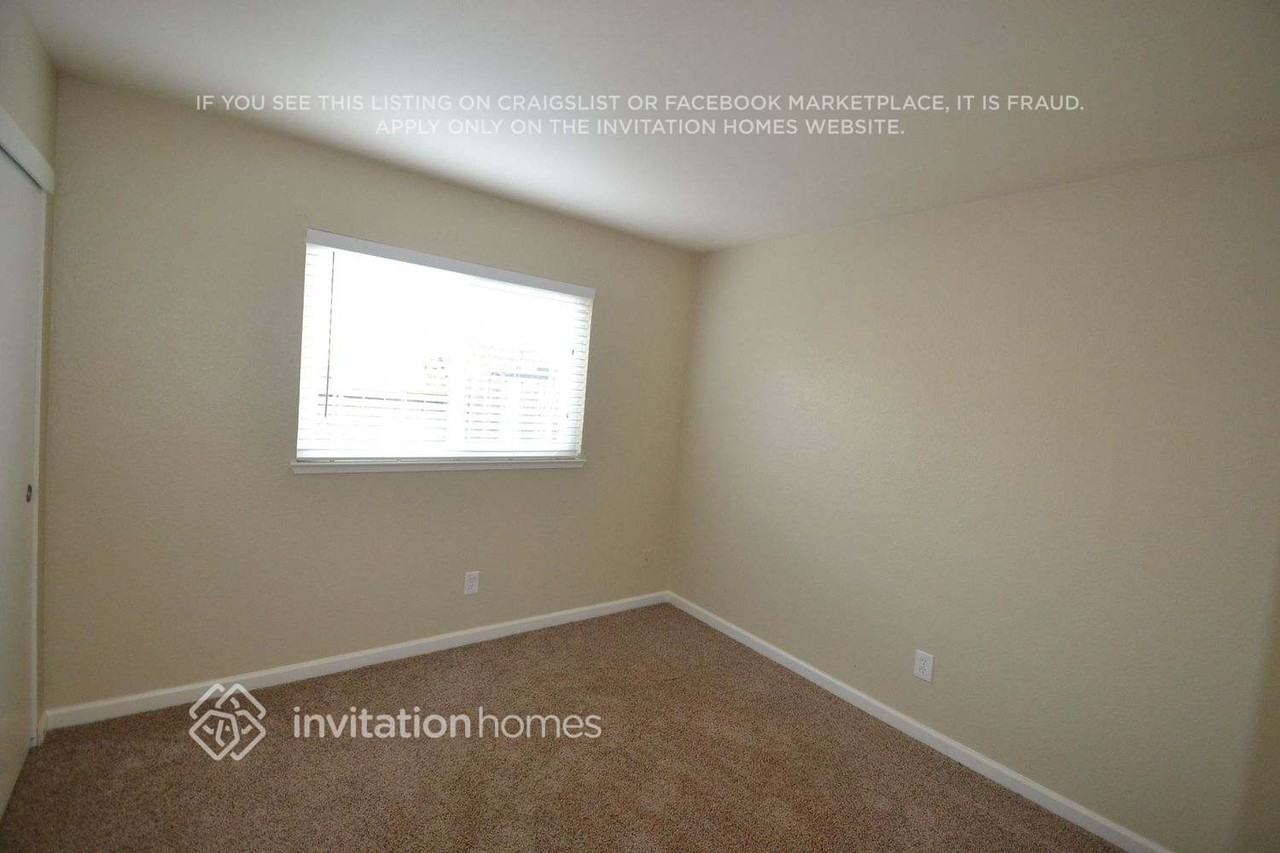 636 Tailwind Dr - Photo 3 of 5