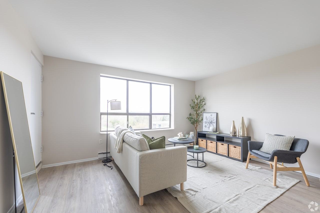 35 and 45 Bredin Parkway, Orangeville, On - Photo 2 of 14