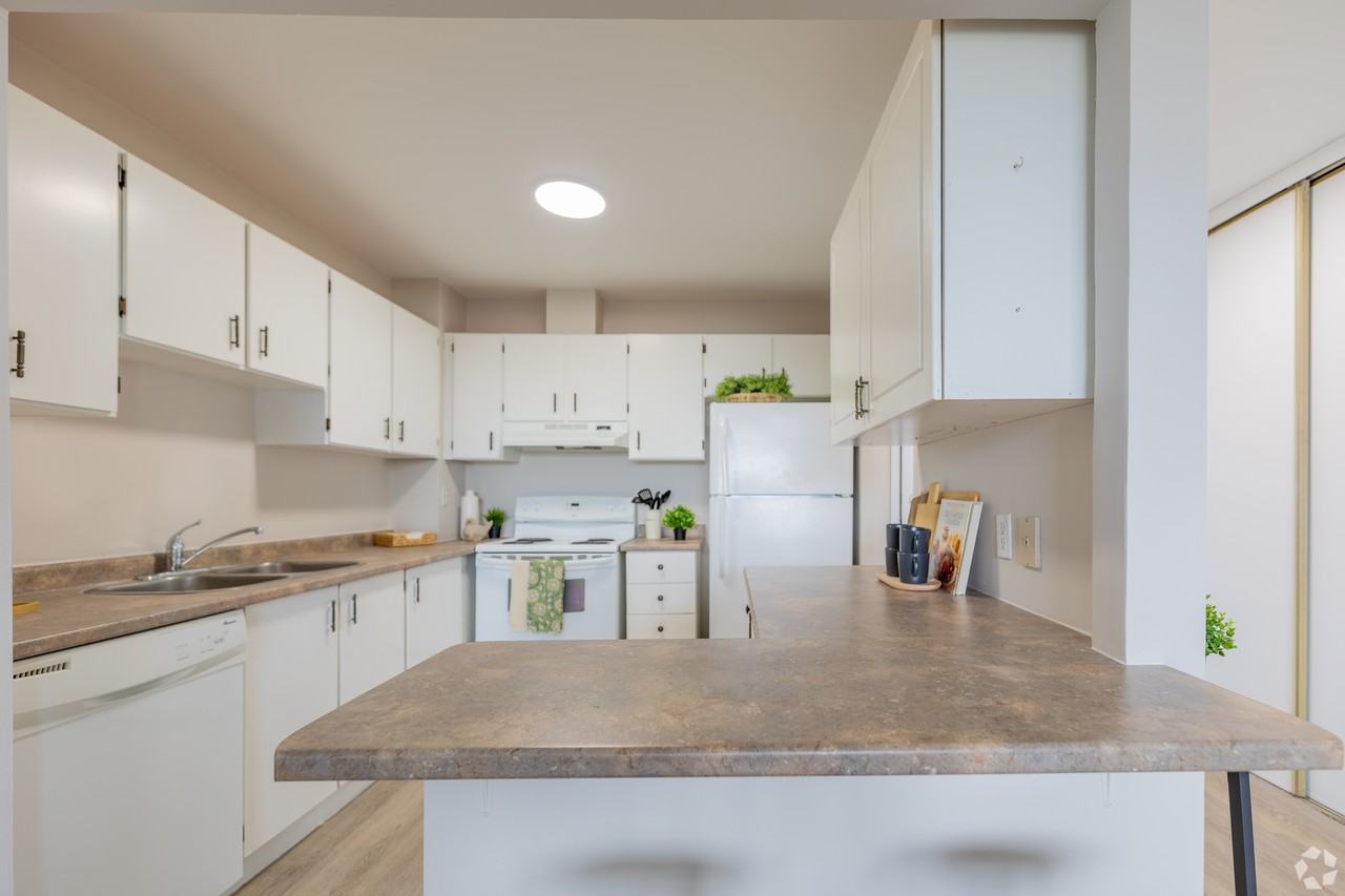 35 and 45 Bredin Parkway, Orangeville, On - Photo 7 of 14