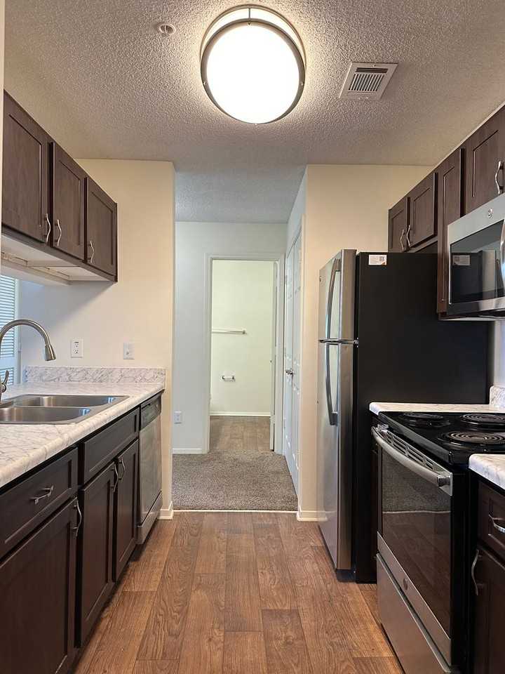 Hamilton at Turman Farms Apartments - Photo 4 of 50