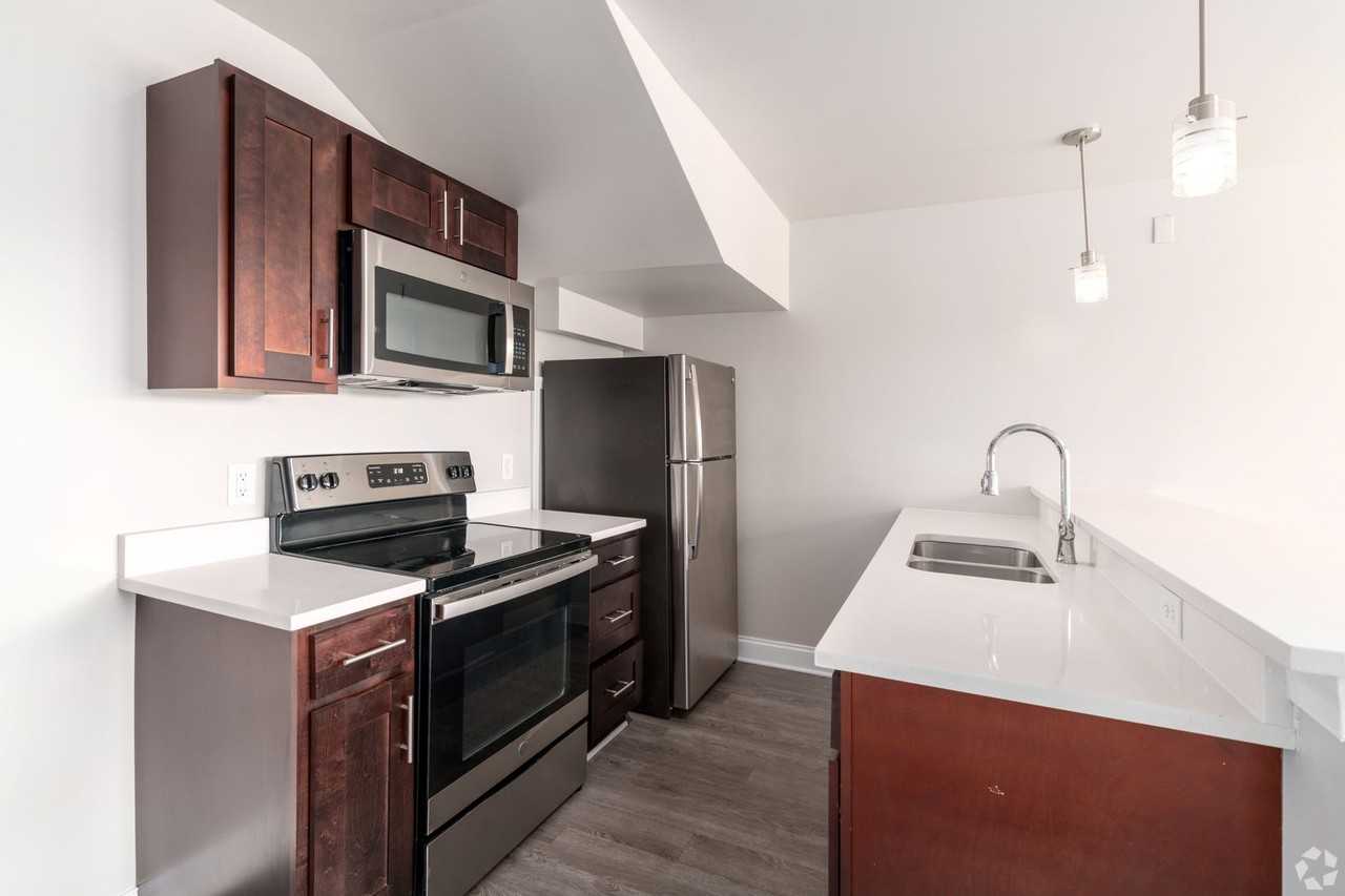 200 5th - Photo 3 of 26