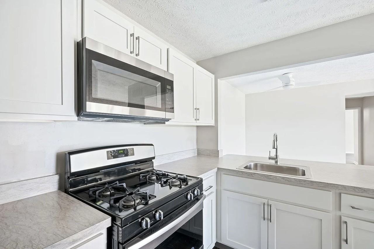 Cherry Tree Village Apartments - Photo 5 of 50