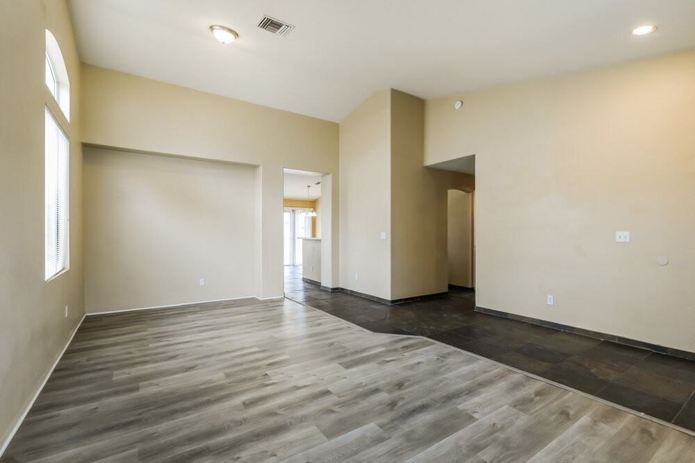 7519 W Summer Sky Dr - Photo 4 of 16