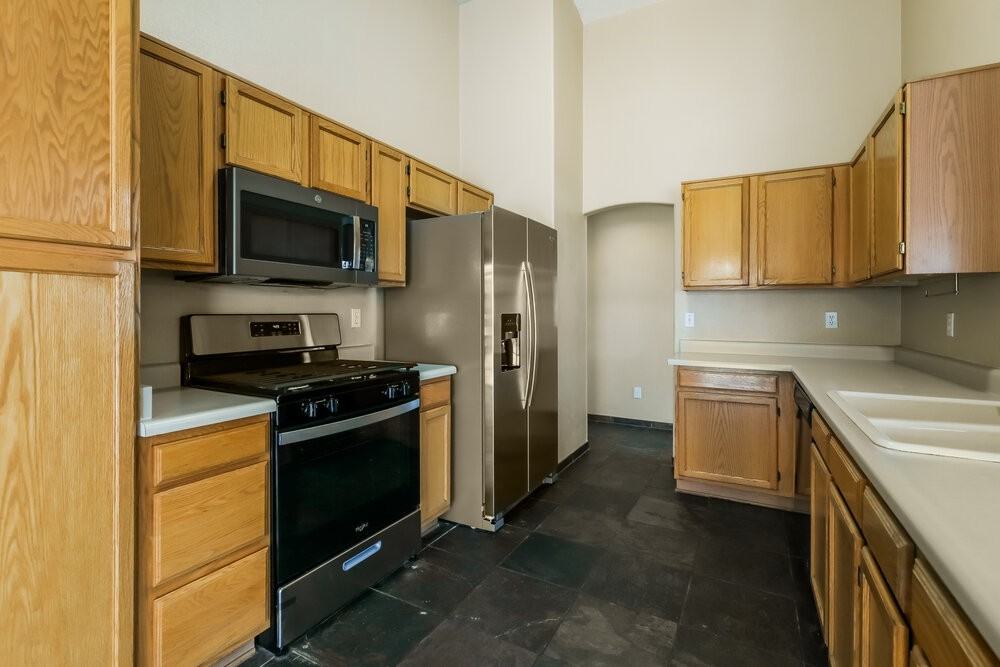 7519 W Summer Sky Dr - Photo 6 of 16