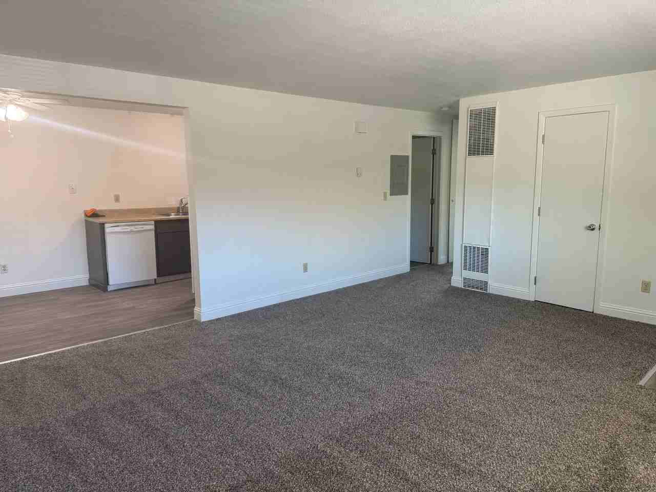 1841 E Long St #7 - Photo 3 of 15