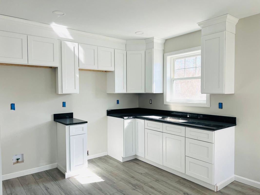 13 Walker St - Photo 2 of 15