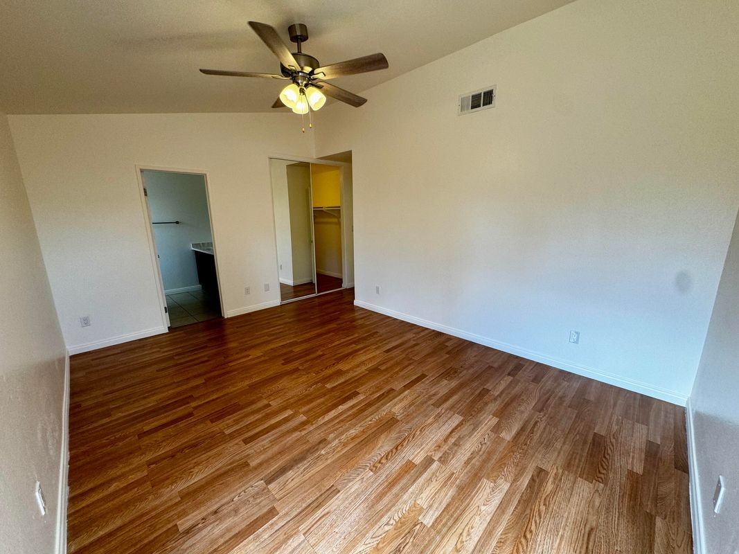 2204 Mark Ave - Photo 7 of 18