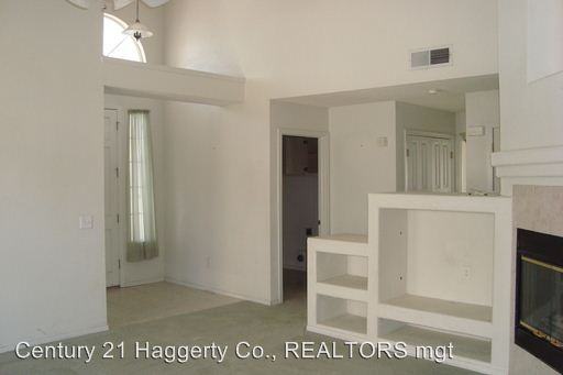 4425 Loma Clara Ct - Photo 3 of 16