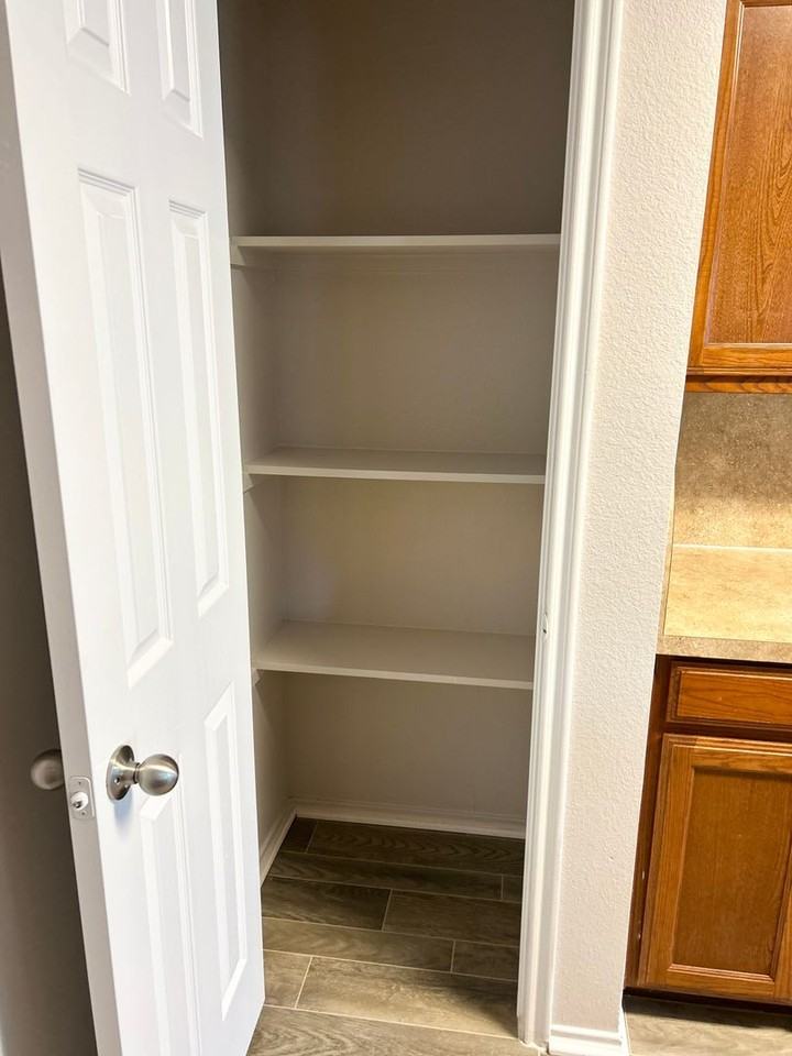 2608 Castle Pines Dr - Photo 5 of 21