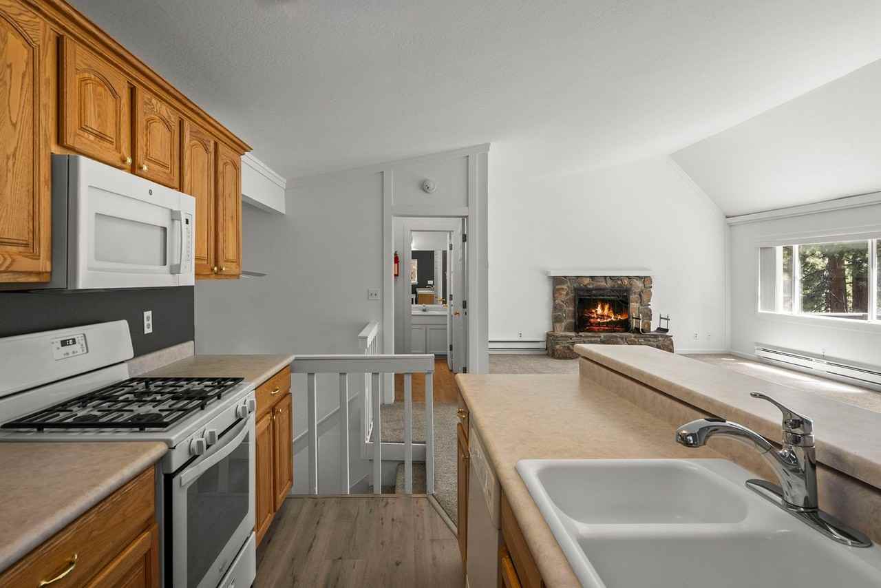 948 Harold Dr - Photo 6 of 24