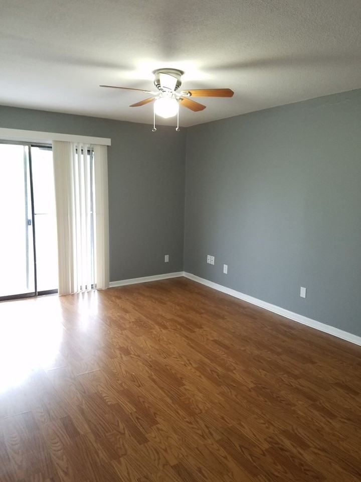1042 Brannon Pl - Photo 5 of 11
