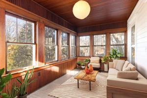 featured image of 2241 Pierce St Ne