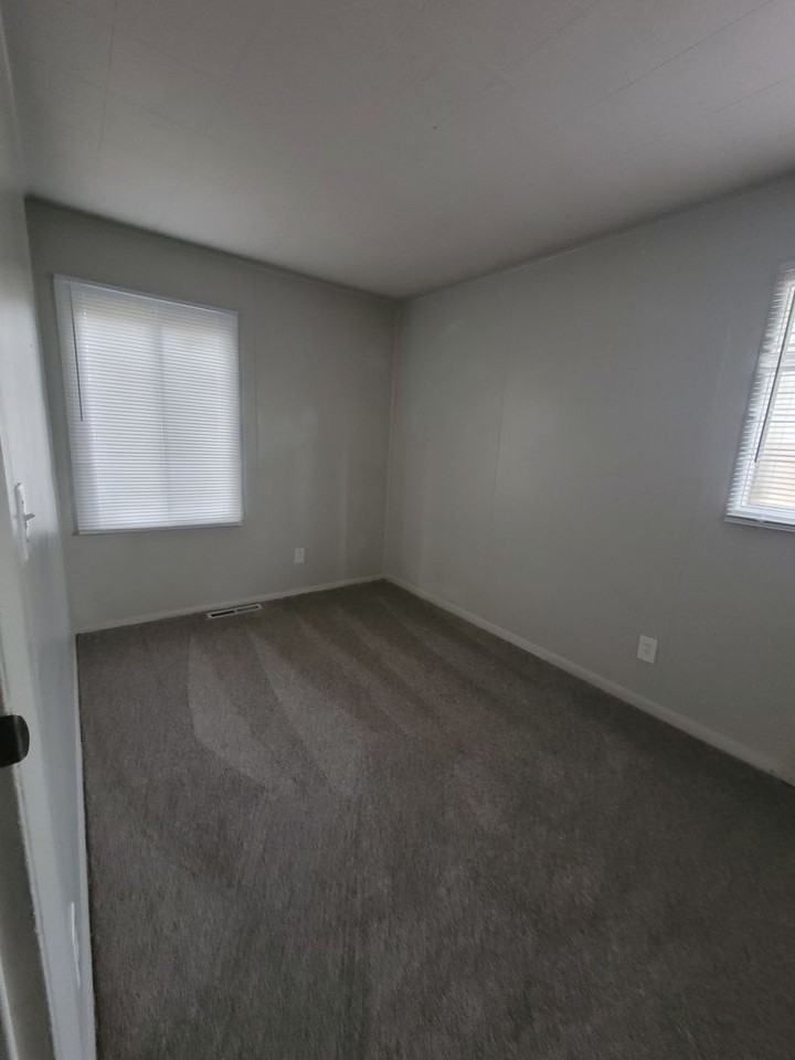 1225 S Arp Ave - Photo 5 of 19