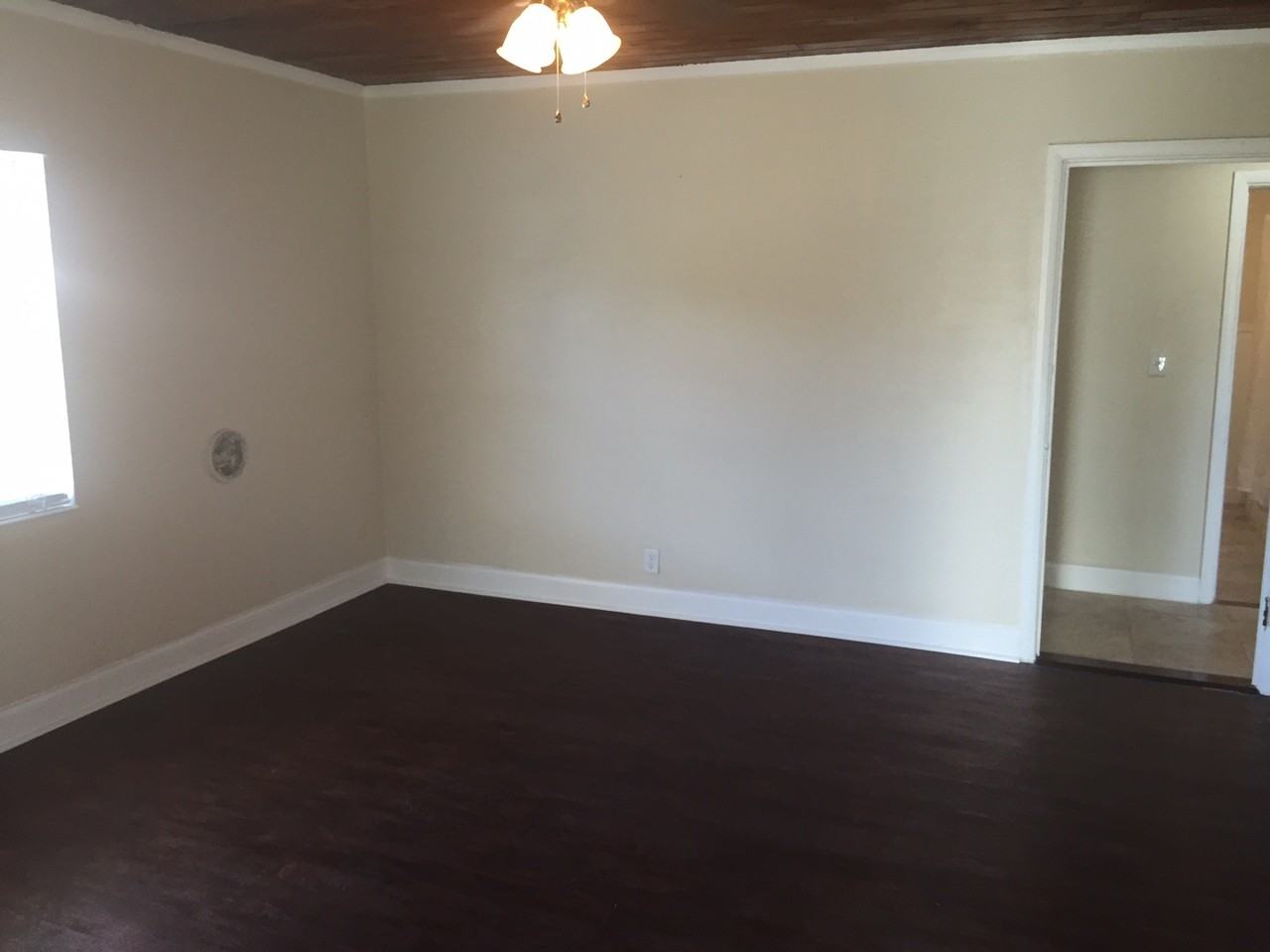 1315 W Grace St - Photo 5 of 8