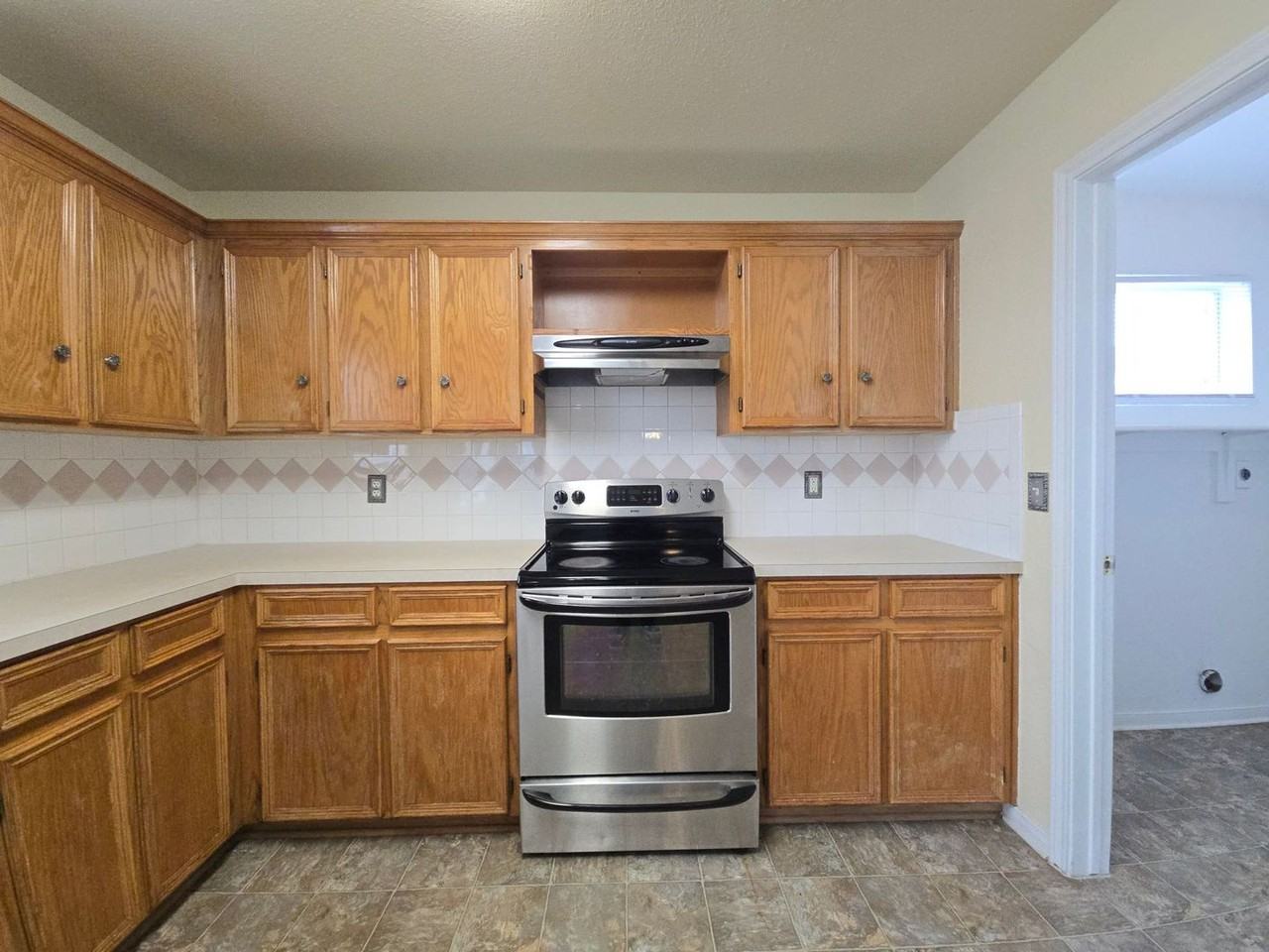 3805 Sunflower Dr - Photo 3 of 25