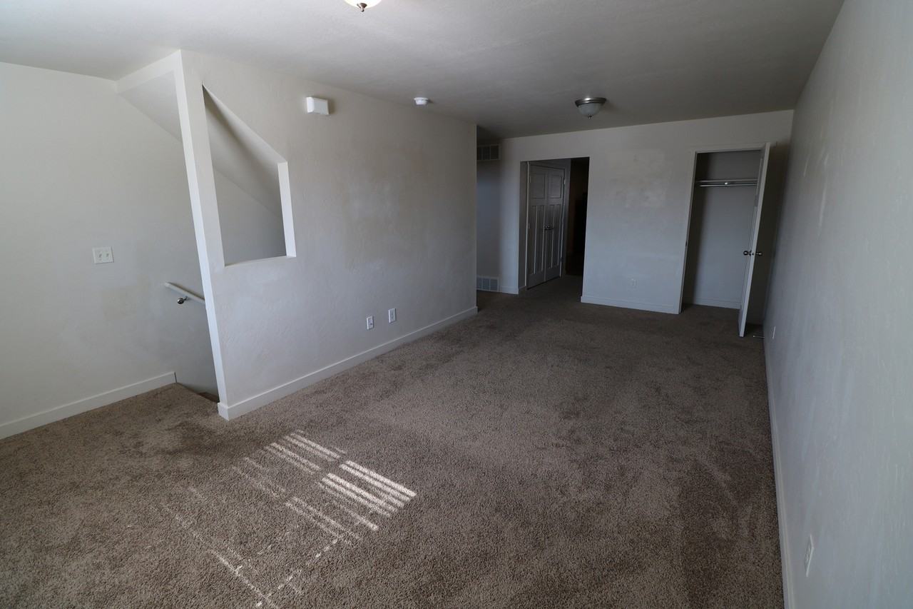209 N 680 E - Photo 4 of 15