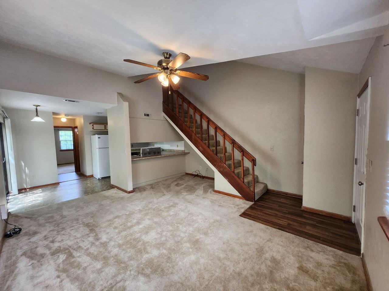 346 Hayden Rd - Photo 3 of 24