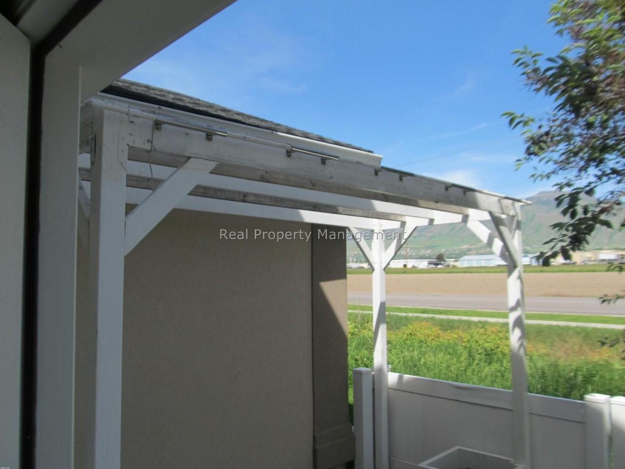 100 Penhurst Pl - Photo 5 of 11