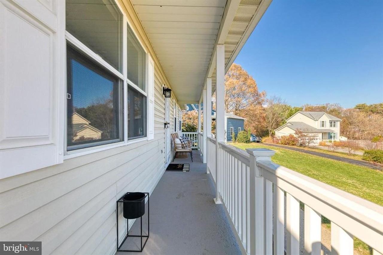 1577 Loring Ct - Photo 2 of 30