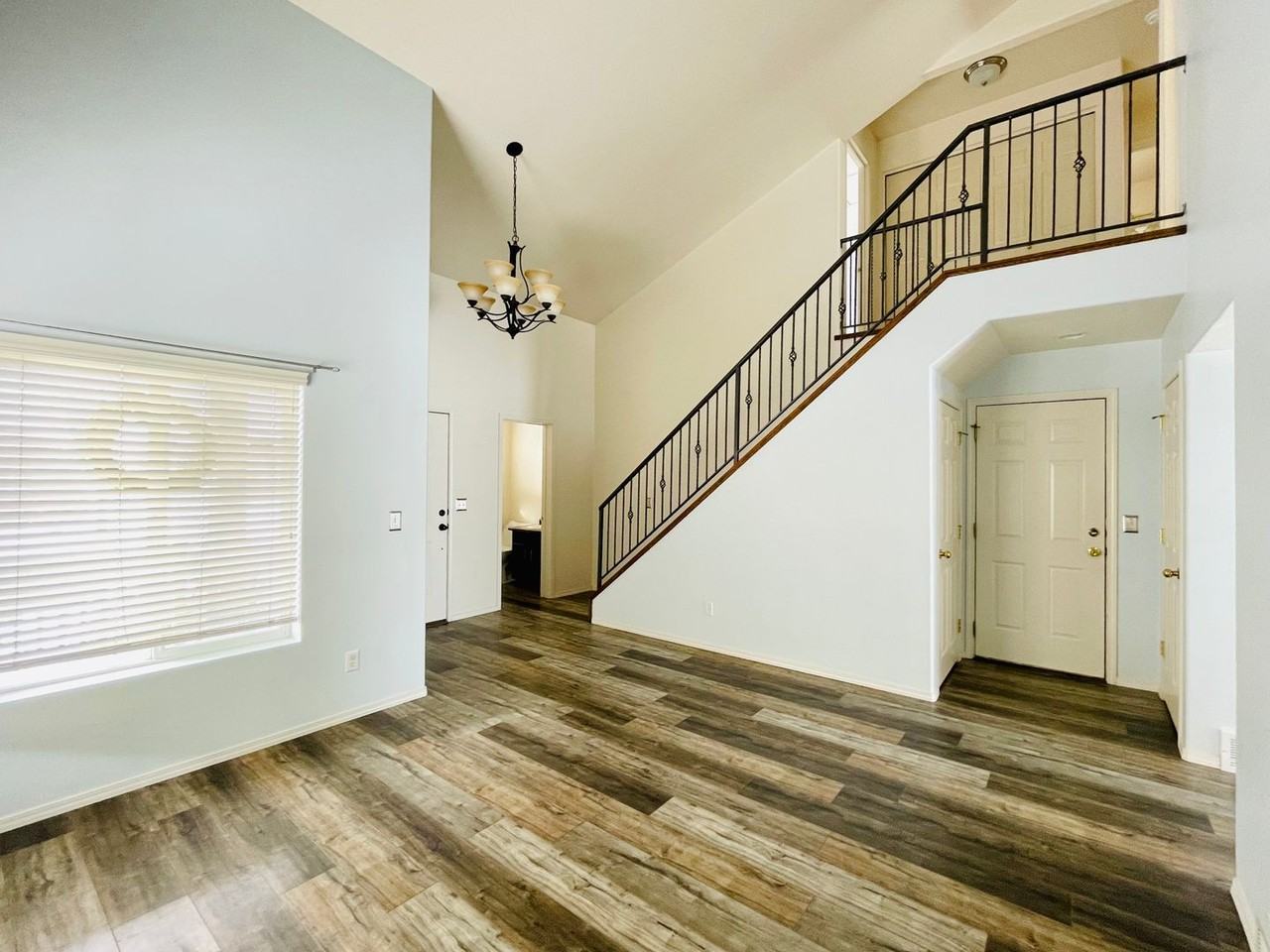 1570 N 125 W - Photo 7 of 31