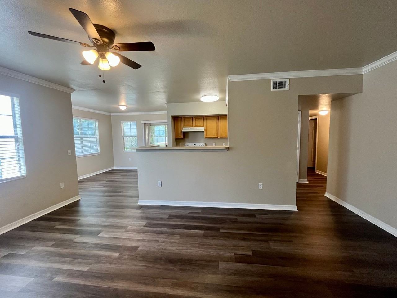 1155 Villagio Cir #105 - Photo 6 of 22