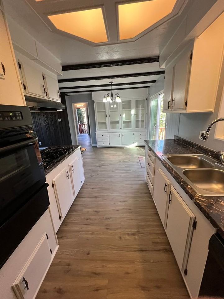 4662 Maynard Way - Photo 3 of 21