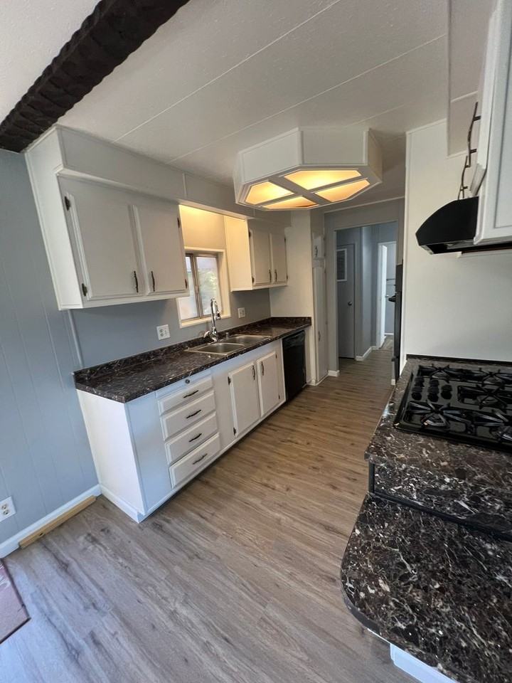 4662 Maynard Way - Photo 5 of 21