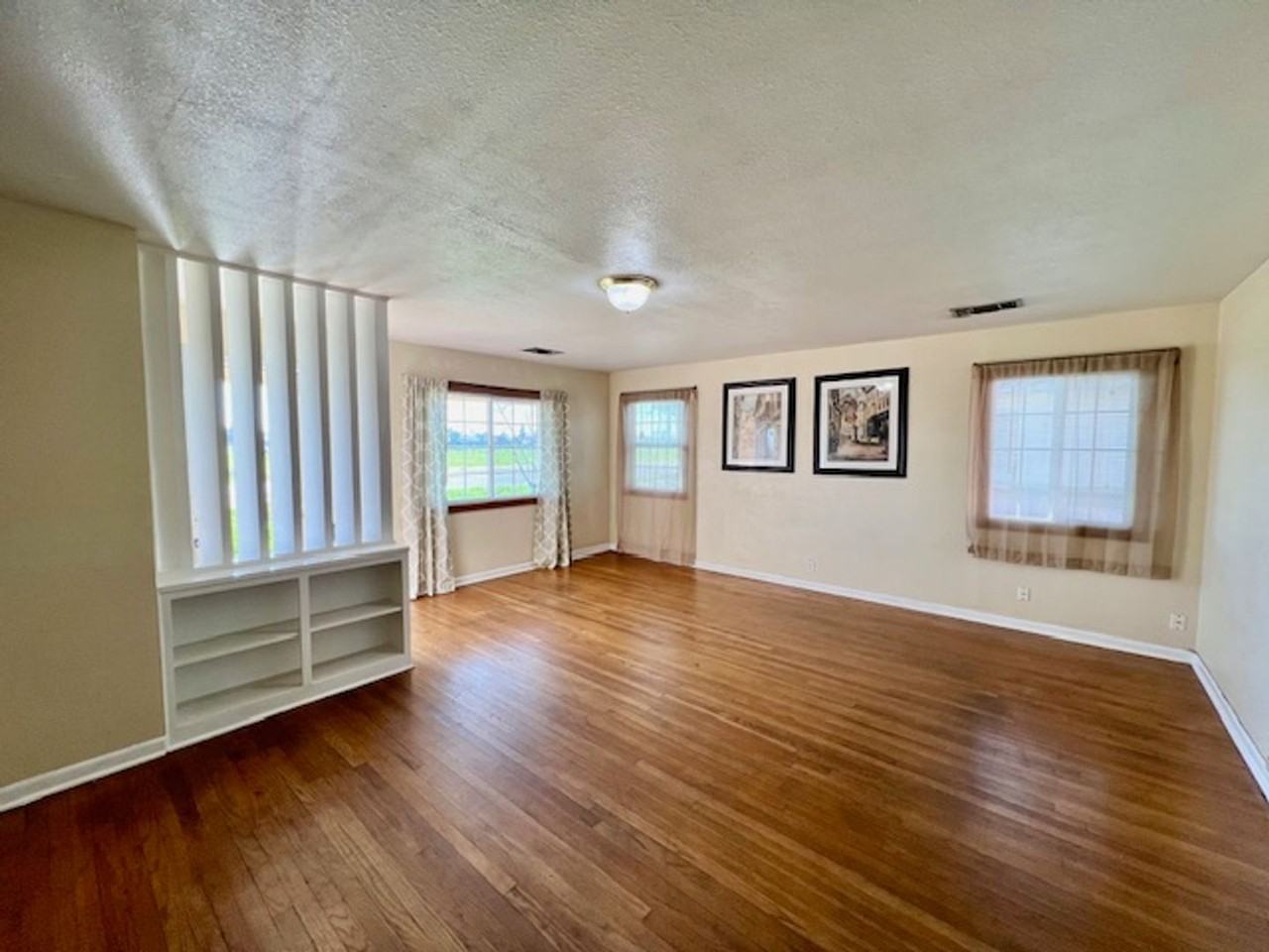 1720 Cherry Ave - Photo 2 of 12