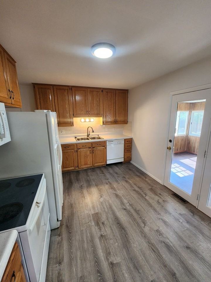 12347 W Arizona Ave - Photo 3 of 32