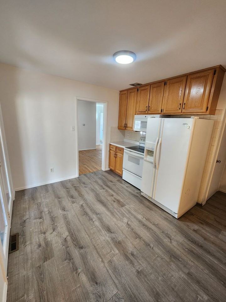 12347 W Arizona Ave - Photo 4 of 32