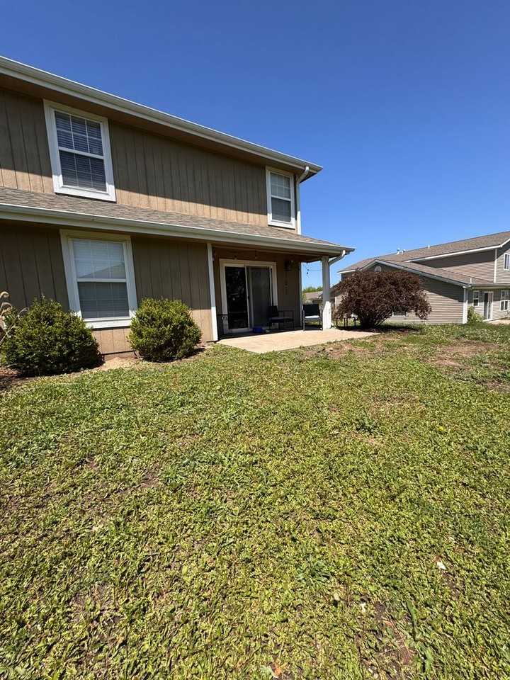 514 Stonemont Dr - Photo 4 of 27