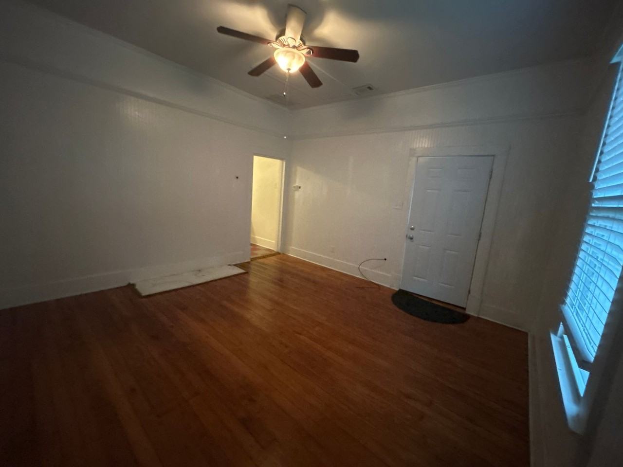2088 Elzey Ave - Photo 4 of 9