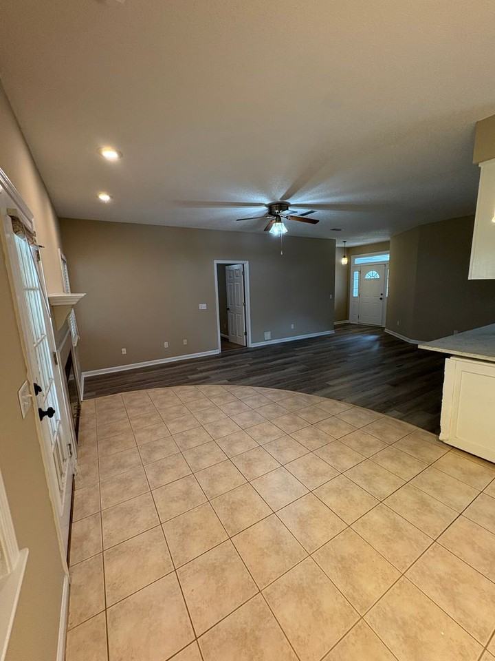 604 Antler Dr - Photo 5 of 18