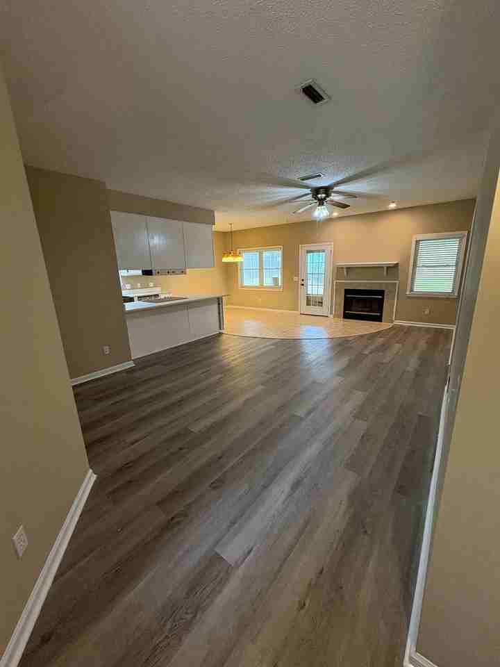 604 Antler Dr - Photo 6 of 18