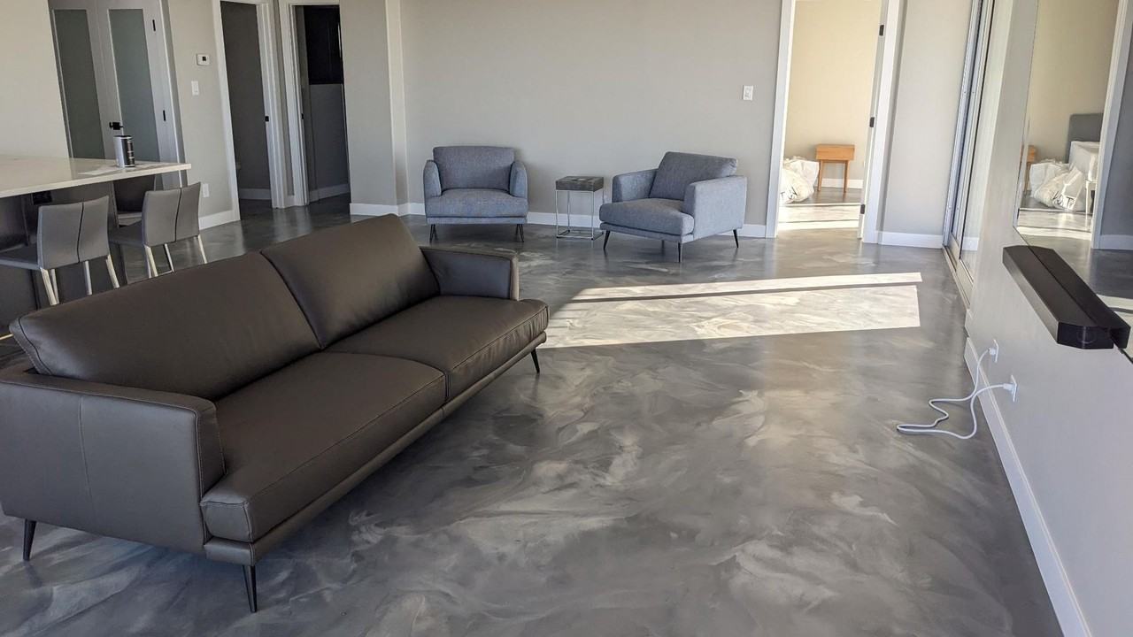 207 W Clarendon Ave - Photo 2 of 18