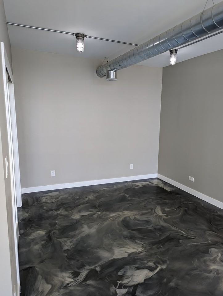 207 W Clarendon Ave - Photo 3 of 18