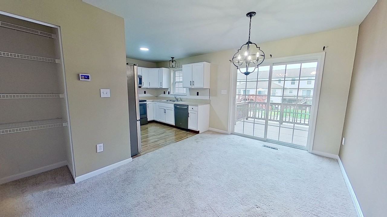 825 Rachel Dr - Photo 6 of 15