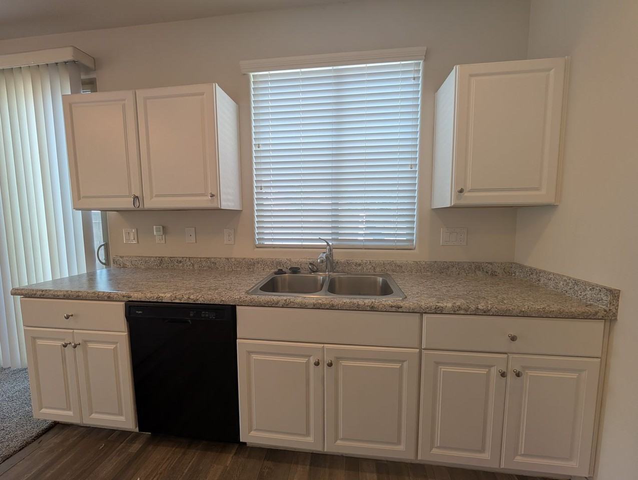 3803 S 54th Ln - Photo 3 of 20