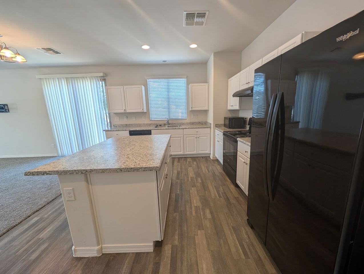 3803 S 54th Ln - Photo 5 of 20