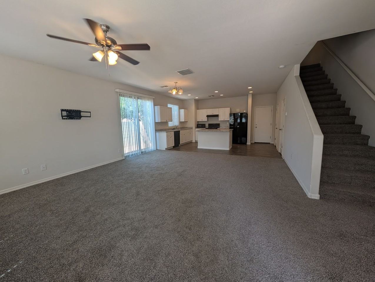 3803 S 54th Ln - Photo 6 of 20