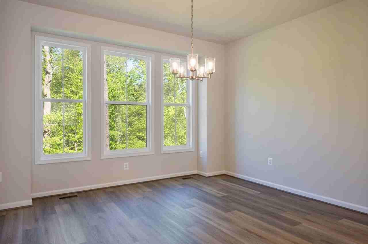 2864 Sweetbay St - Photo 7 of 24