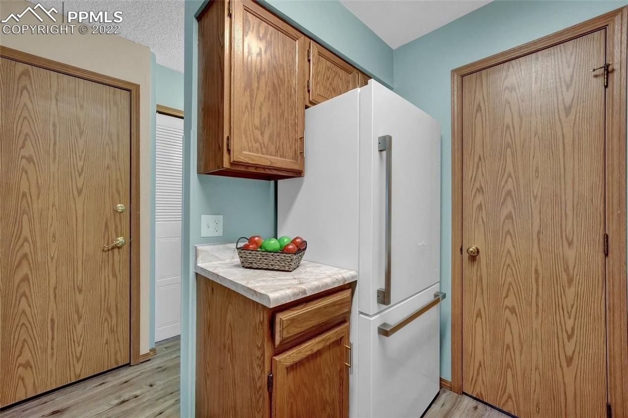 3467 Queen Anne Way - Photo 5 of 37