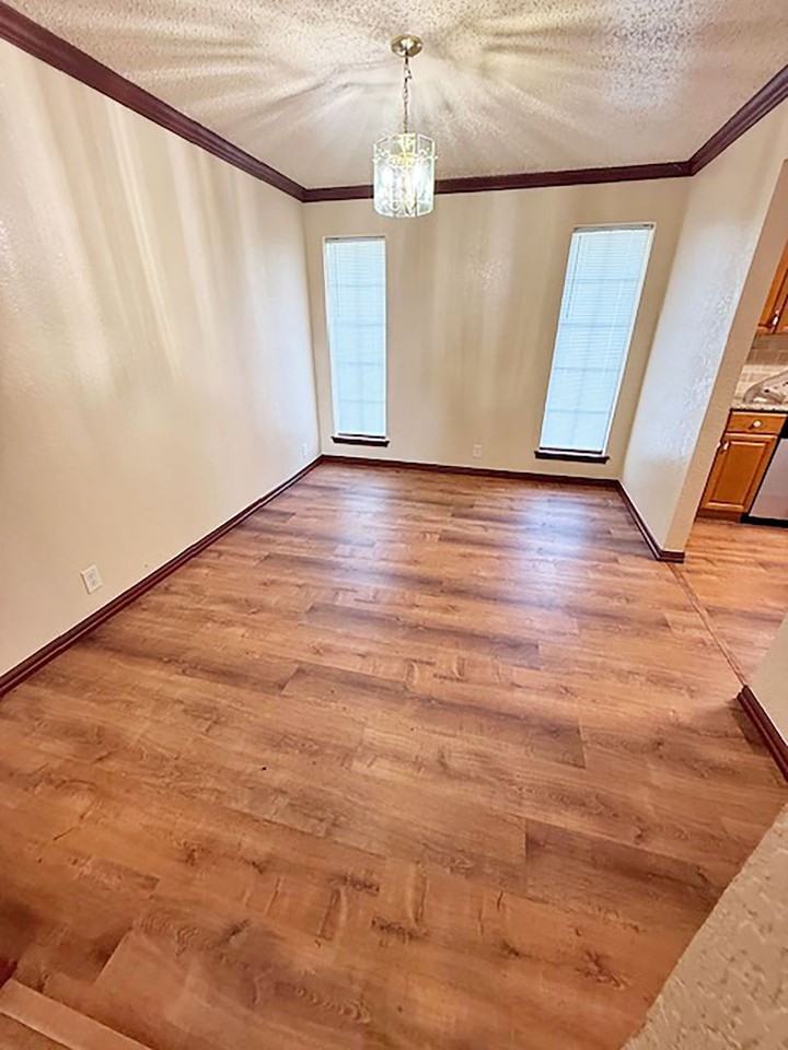 326 County Road 4228 - Photo 5 of 24