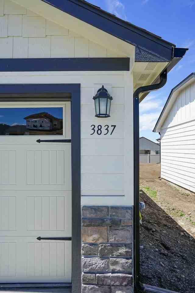 3837 N Lynn St - Photo 2 of 50