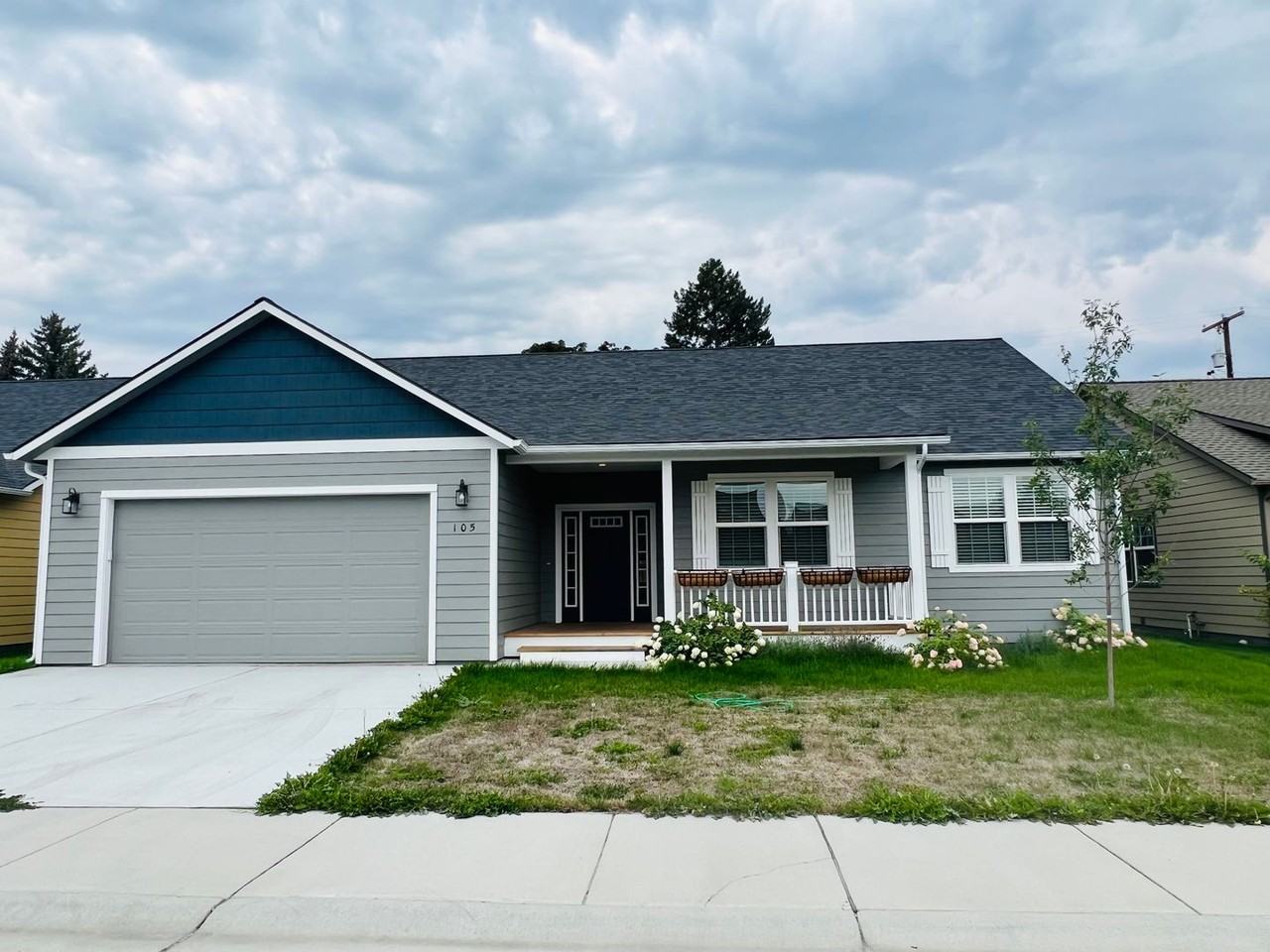 105 Wildrose Ct - Photo 2 of 35