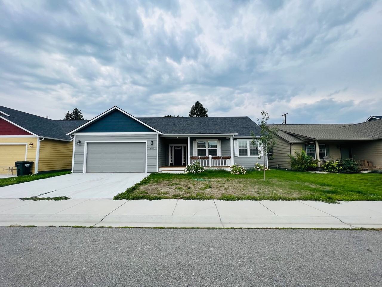 105 Wildrose Ct - Photo 3 of 35