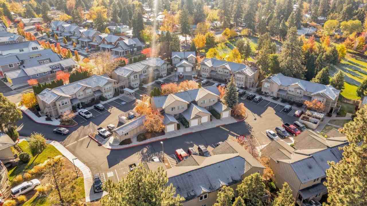 Highly sought after 1,2,3 - Photo 3 of 6