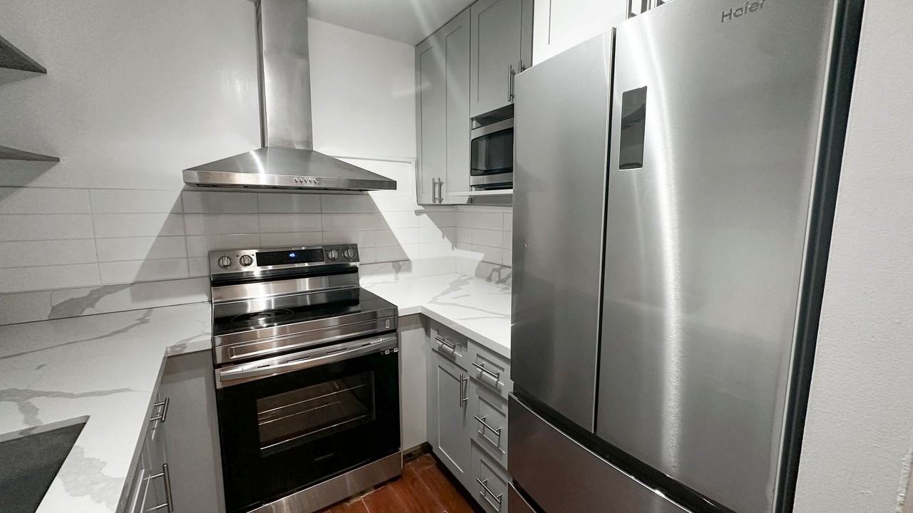 1600 Wilikina Dr #C409 - Photo 3 of 19
