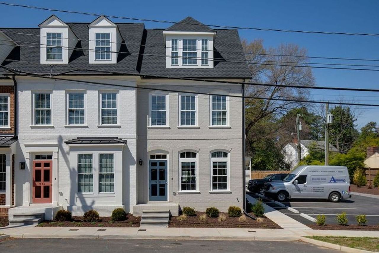 918 Charles St - Photo 2 of 13